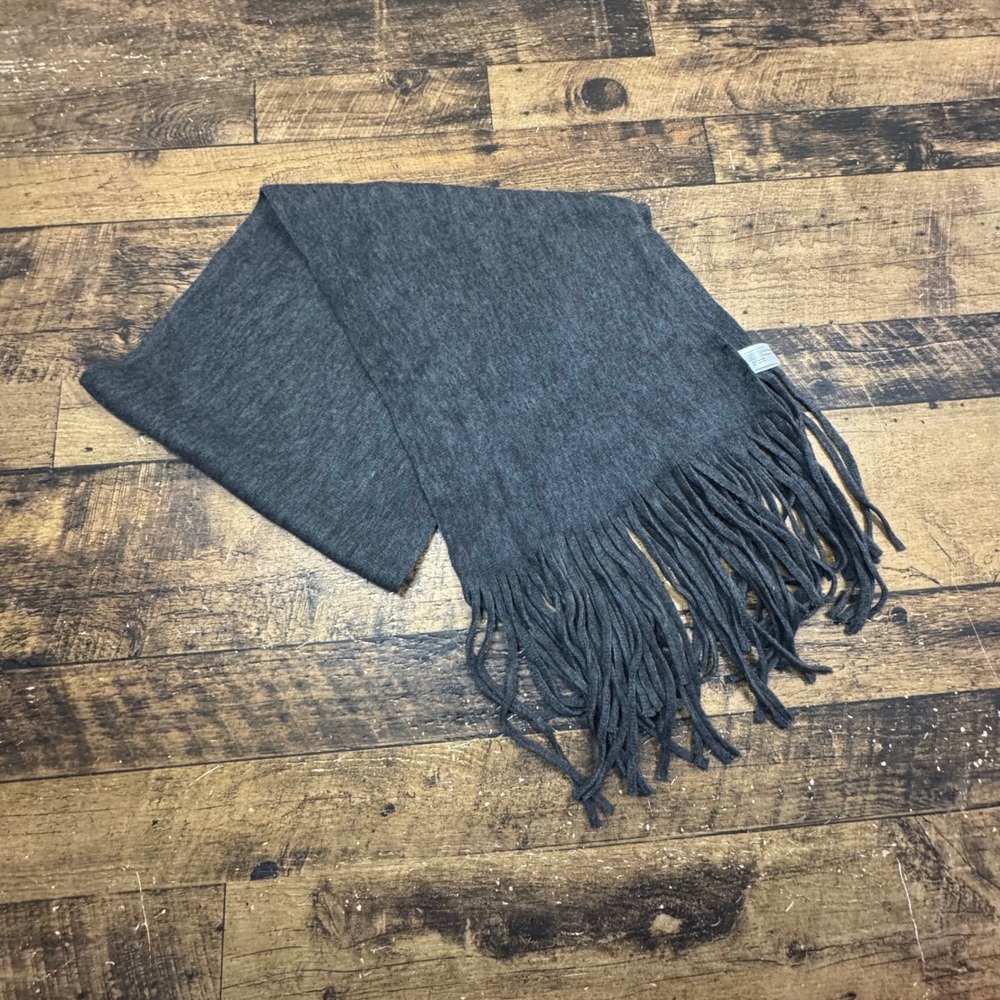 NWT Lucky Brand Wide Long Charcoal Gray Fringe Scarf Polyester Acrylic Unisex OS